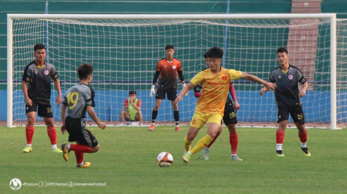 HLV Troussier có trận đầu tiên dẫn dắt U23 Việt Nam