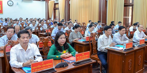 Sóc Trăng Quán triệt các quy định, hướng dẫn của Trung ương về công tác xây dựng Đảng