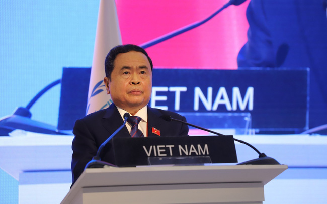 Thúc đẩy thượng tôn pháp luật, góp phần bảo đảm các xã hội hòa bình và toàn diện