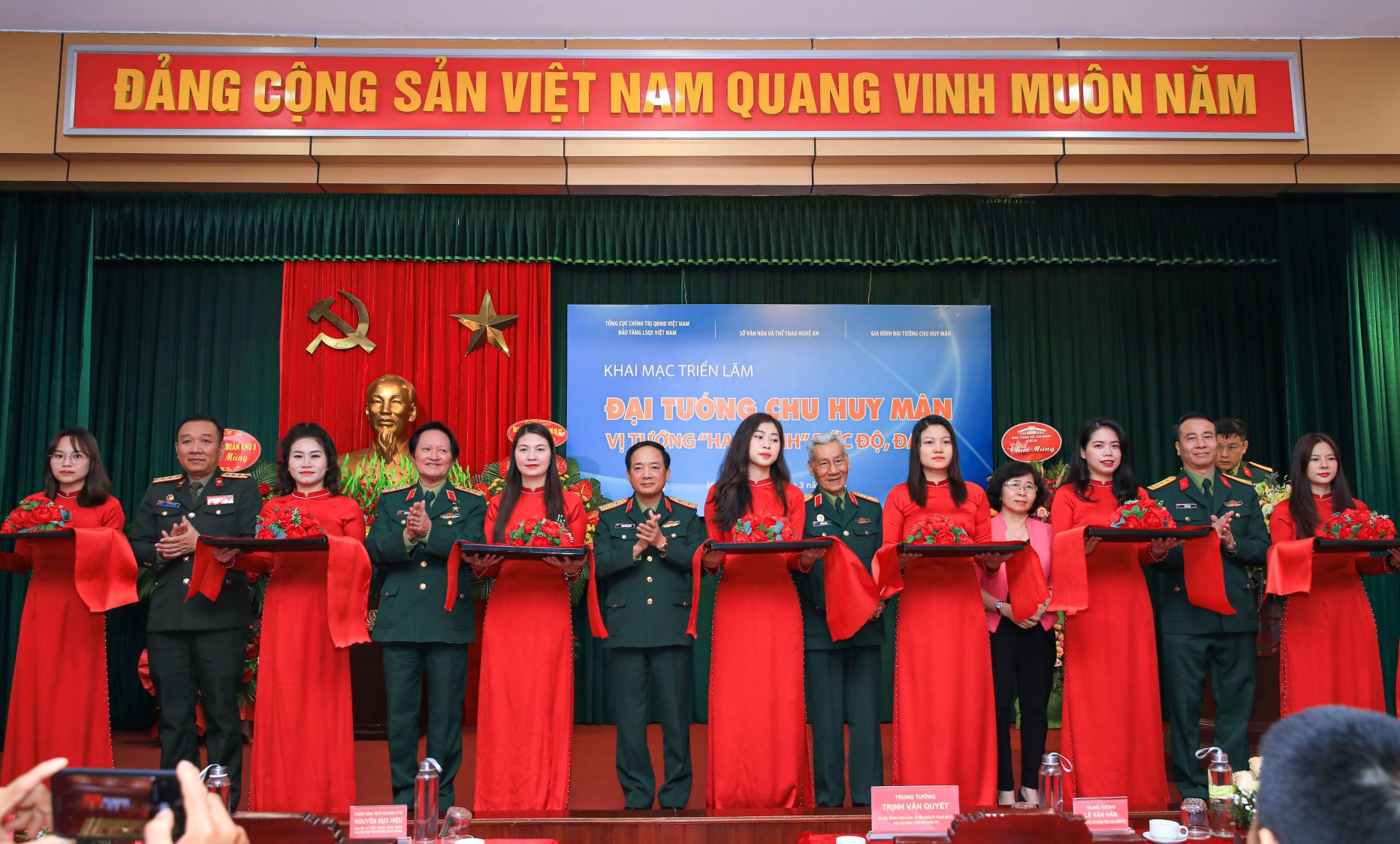 “Đại tướng Chu Huy Mân - Vị tướng “Hai Mạnh” đức độ, đa tài”