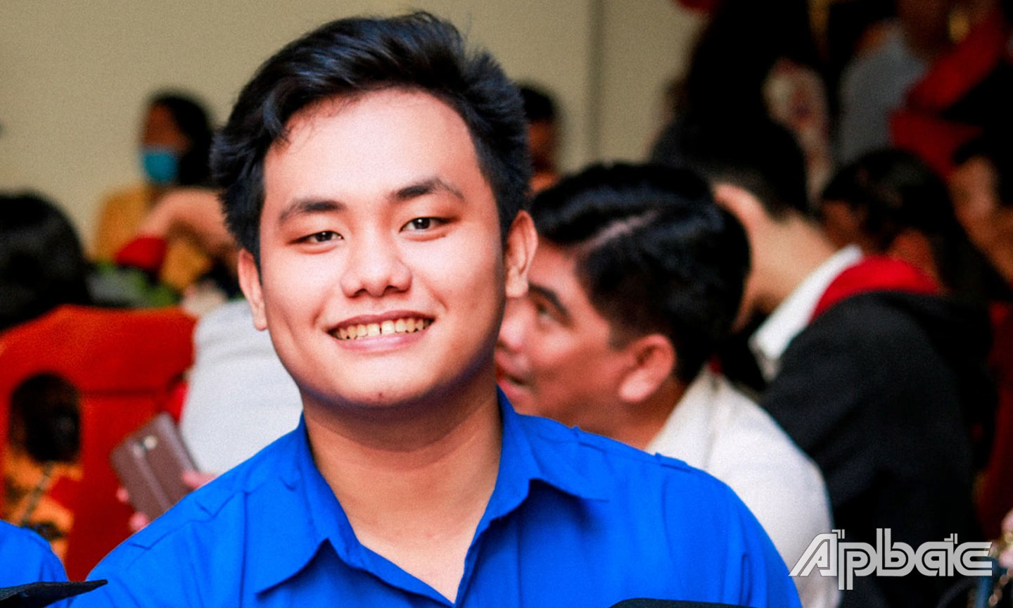 Học tập Bác để hoàn thiện bản thân