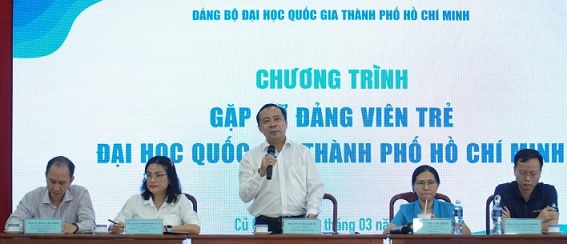 Đảng viên trẻ nỗ lực phấn đấu, rèn luyện bản thân để mỗi ngày đều làm được những việc tốt