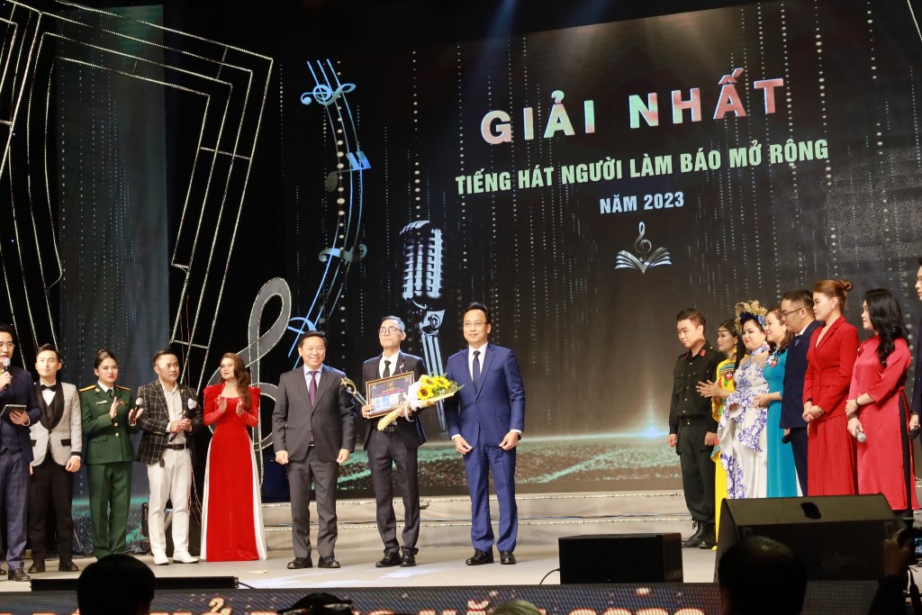 Thí sinh Phạm Công Thành giành giải Nhất cuộc thi tiếng hát người làm báo mở rộng năm 2023