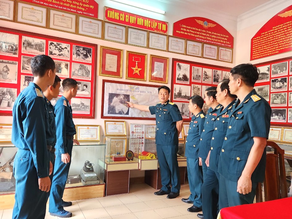 Sáng ngời truyền thống 65 năm Trung đoàn Ra đa 290 anh hùng