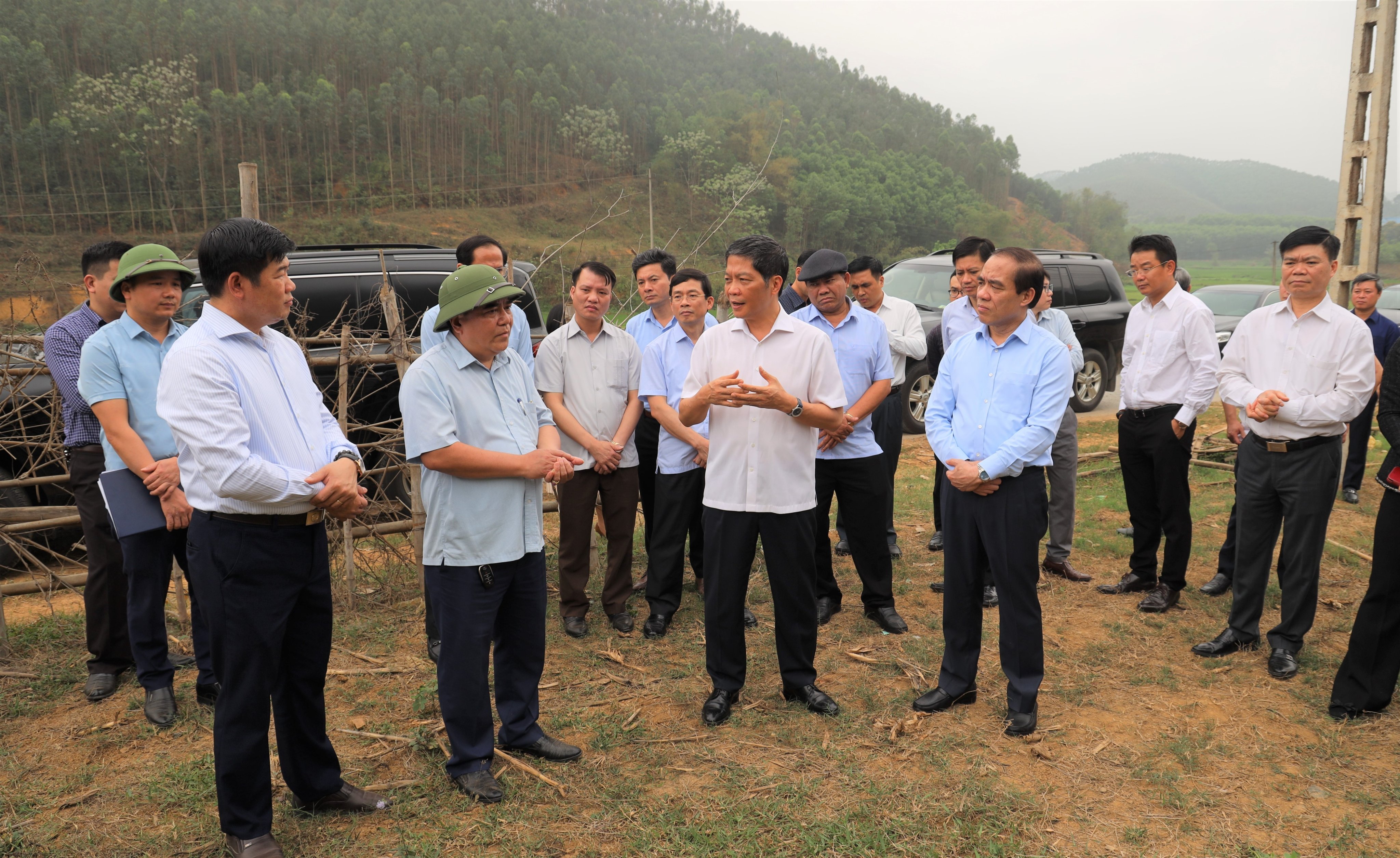 Phát triển rừng bền vững, gắn phát triển kinh tế - xã hội với bảo đảm quốc phòng, an ninh, bảo vệ môi trường