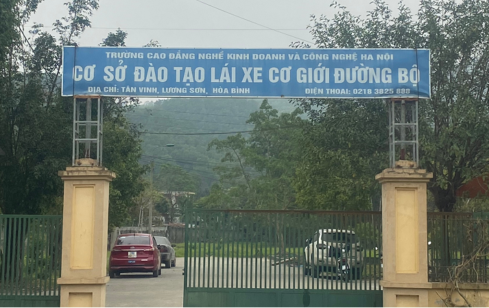 Hòa Bình Khởi tố Giám đốc trung tâm sát hạch lái xe