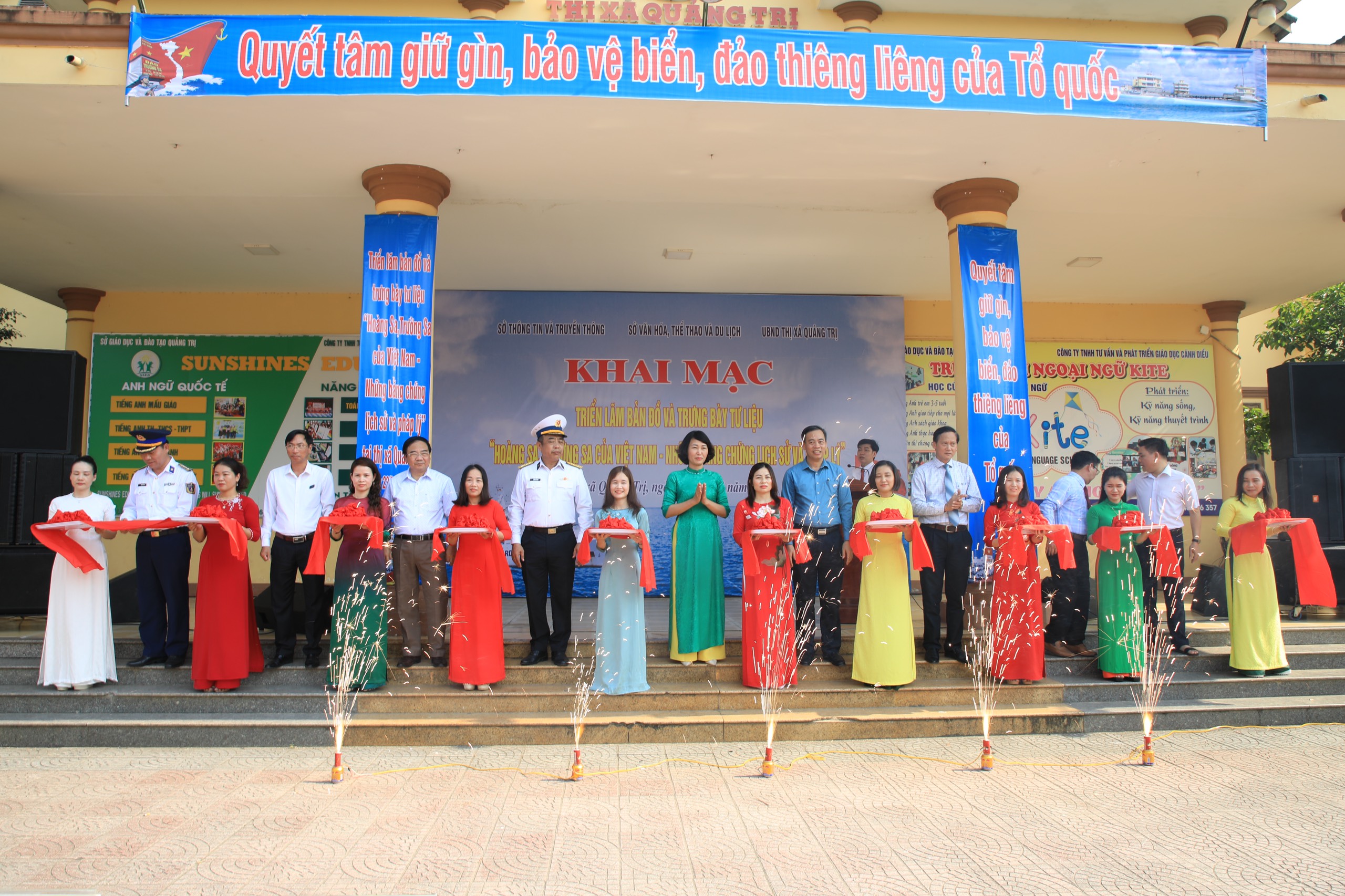 Quảng Trị Triển lãm lưu động bản đồ và tư liệu về Hoàng Sa, Trường Sa