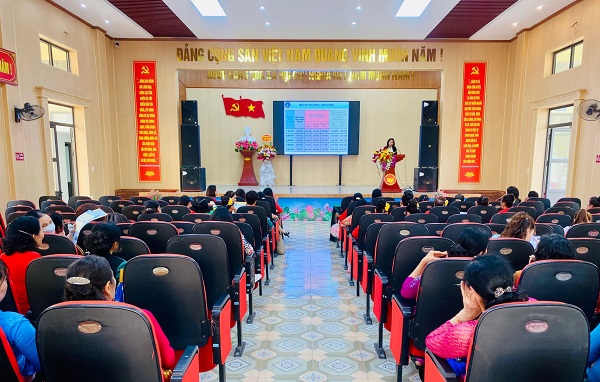 Tuyên truyền chính sách BHXH tự nguyện, BHYT hộ gia đình tới Hội viên Hội Phụ nữ TP Hải Dương