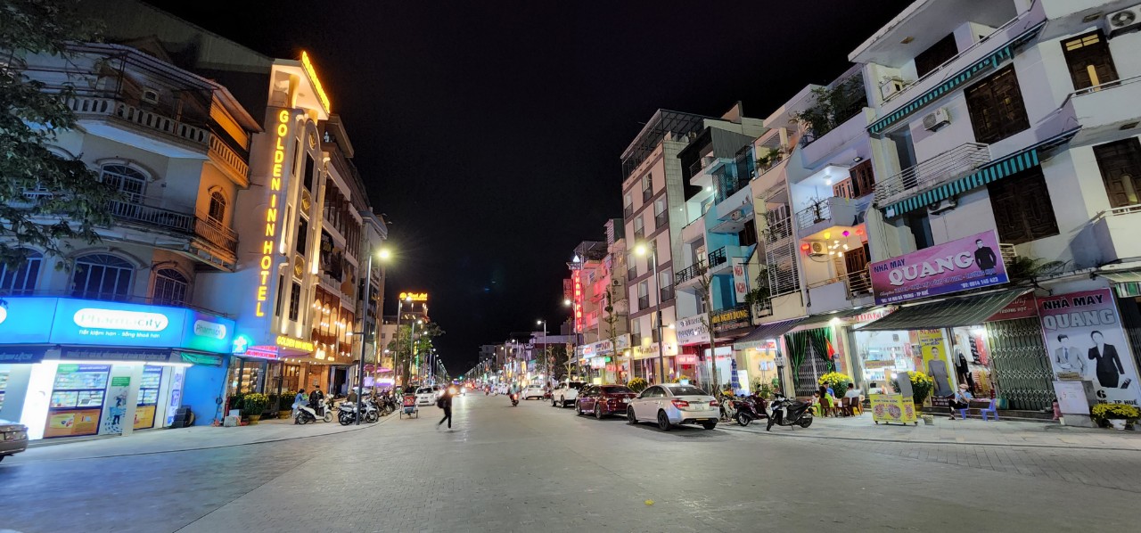 Thừa Thiên Huế Nhiều hoạt động hấp dẫn tại đêm khai trương Phố đi bộ Hai Bà Trưng