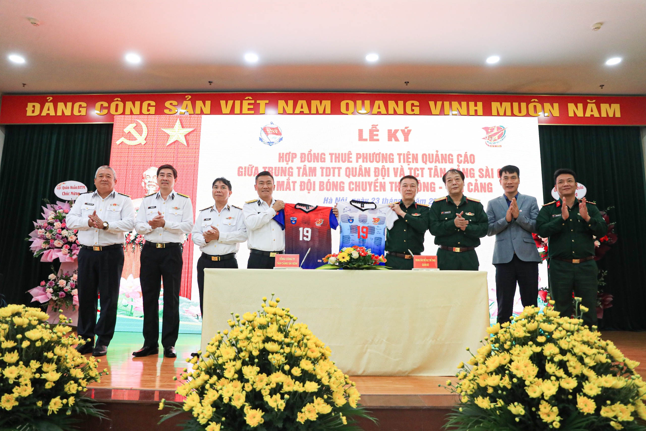 Ra mắt đội bóng chuyền nam Thể Công - Tân Cảng