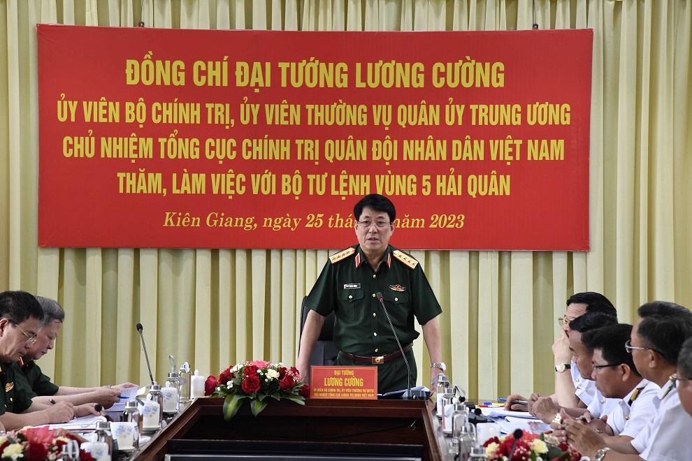 Đại tướng Lương Cường thăm, làm việc với Bộ Tư lệnh Vùng 5 Hải quân
