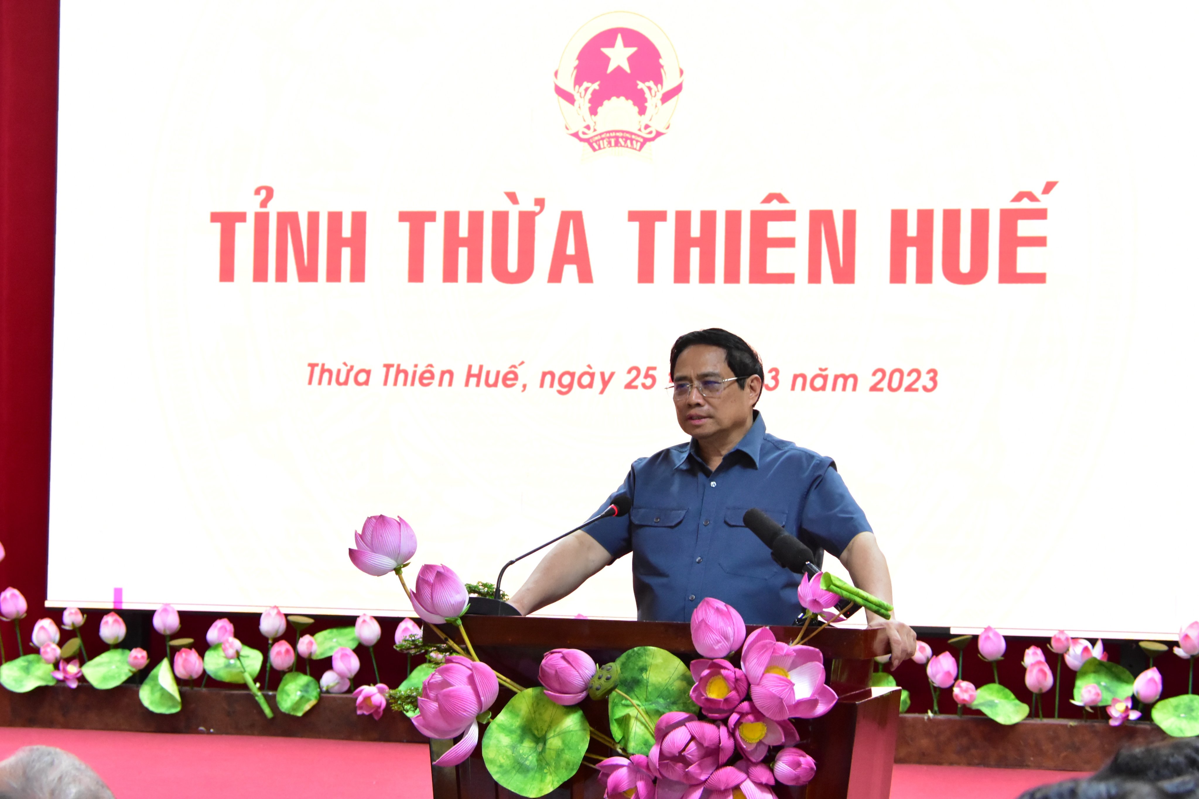 Thủ tướng Phạm Minh Chính làm việc với Ban Thường vụ Tỉnh ủy Thừa Thiên Huế