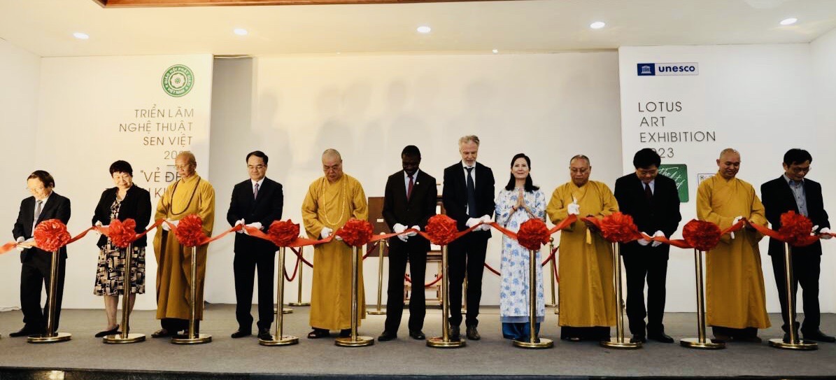 Triển lãm “Nghệ thuật Sen Việt 2023 – Vẻ đẹp thuần khiết  Lan tỏa tình yêu thương