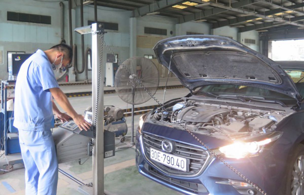 Đèn ô tô độ chế có được đăng kiểm