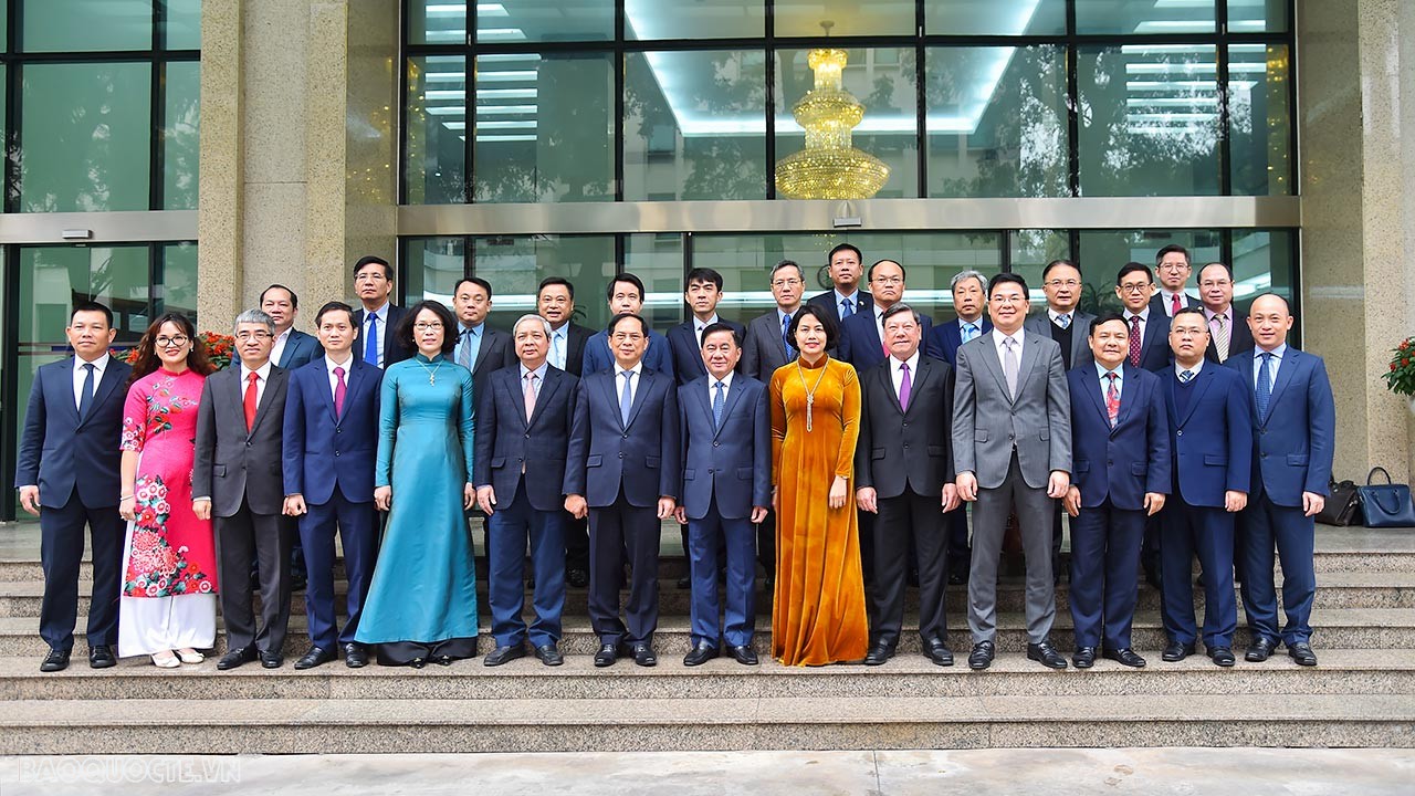 Vận dụng, phát huy tốt đường lối đối ngoại mang đậm bản sắc “cây tre Việt Nam”