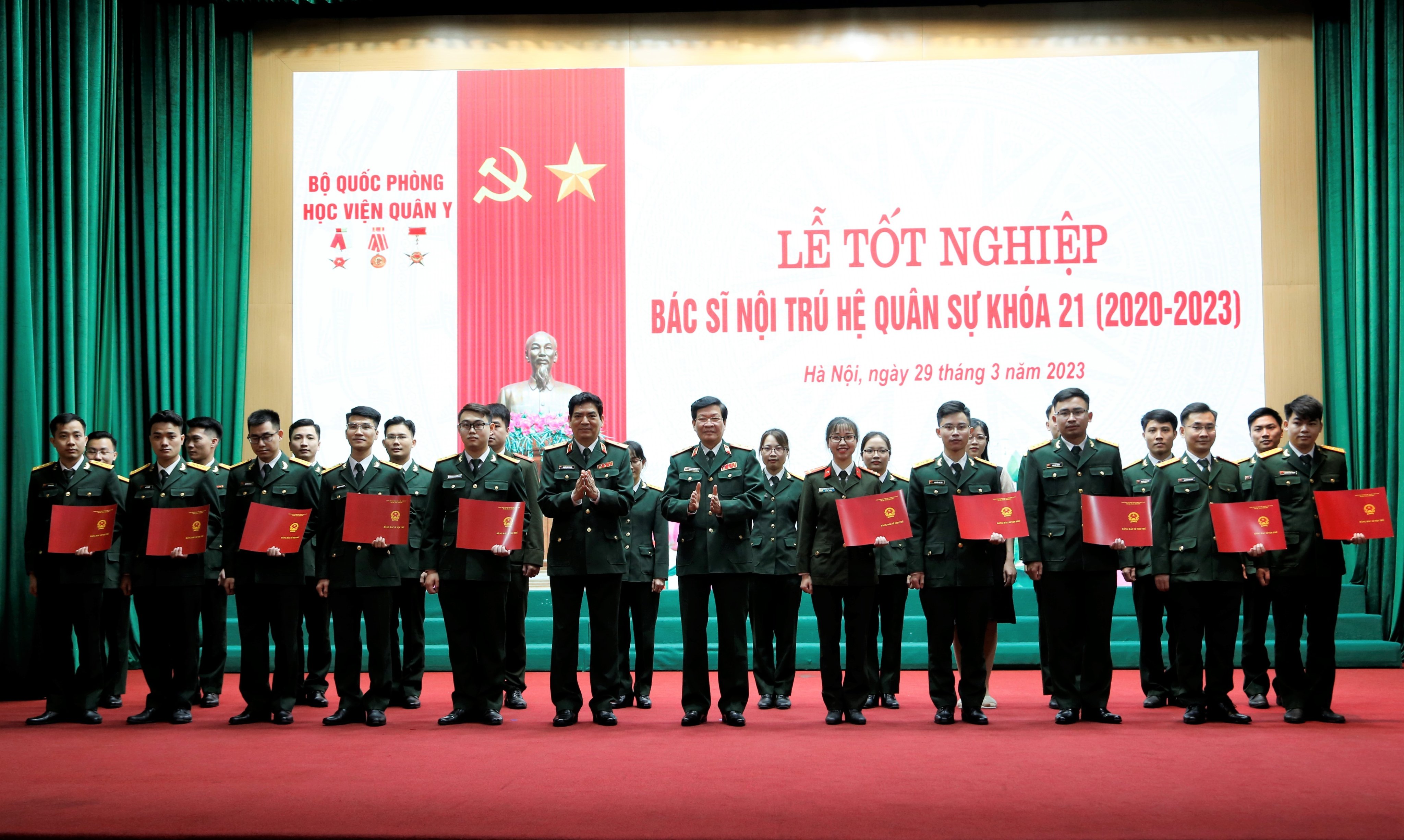 Học viện Quân Y trao Bằng tốt nghiệp Bác sĩ nội trú quân sự khóa 21 2020 - 2023