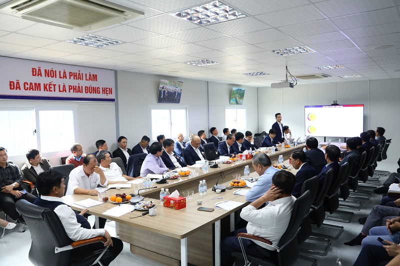Tập đoàn Đèo Cả quyết tâm sớm đưa cao tốc Quãng Ngãi - Hoài Nhơn về đích