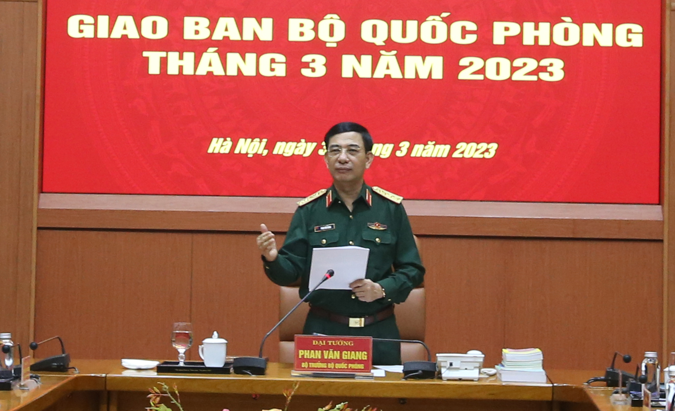 Tích cực nghiên cứu, điều chỉnh tổ chức lực lượng phù hợp với yêu cầu, nhiệm vụ