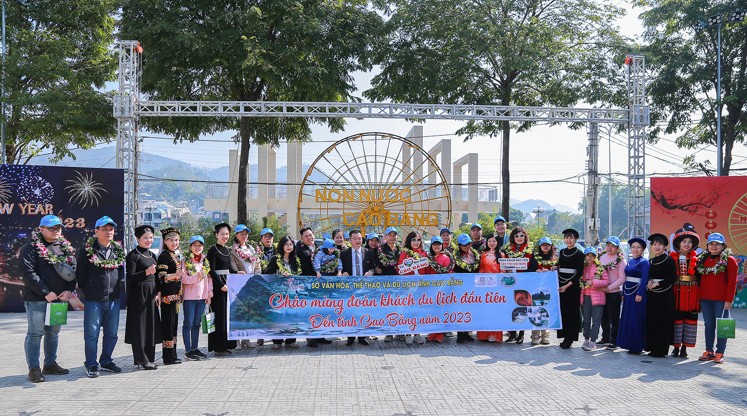 Trên 320 000 lượt khách du lịch đến Cao Bằng trong quý I