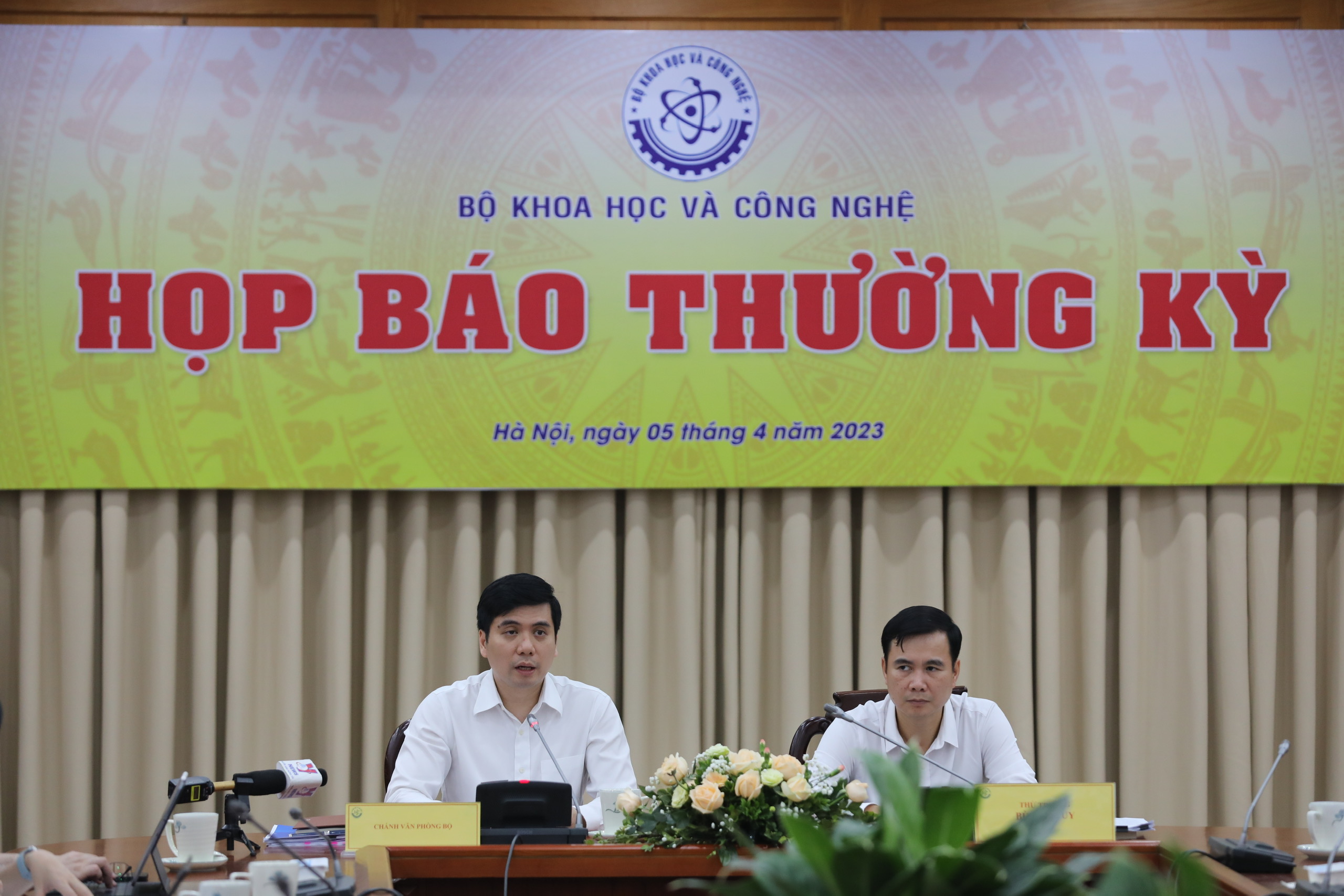 Hoàn thiện cơ chế, chính sách pháp luật về khoa học công nghệ