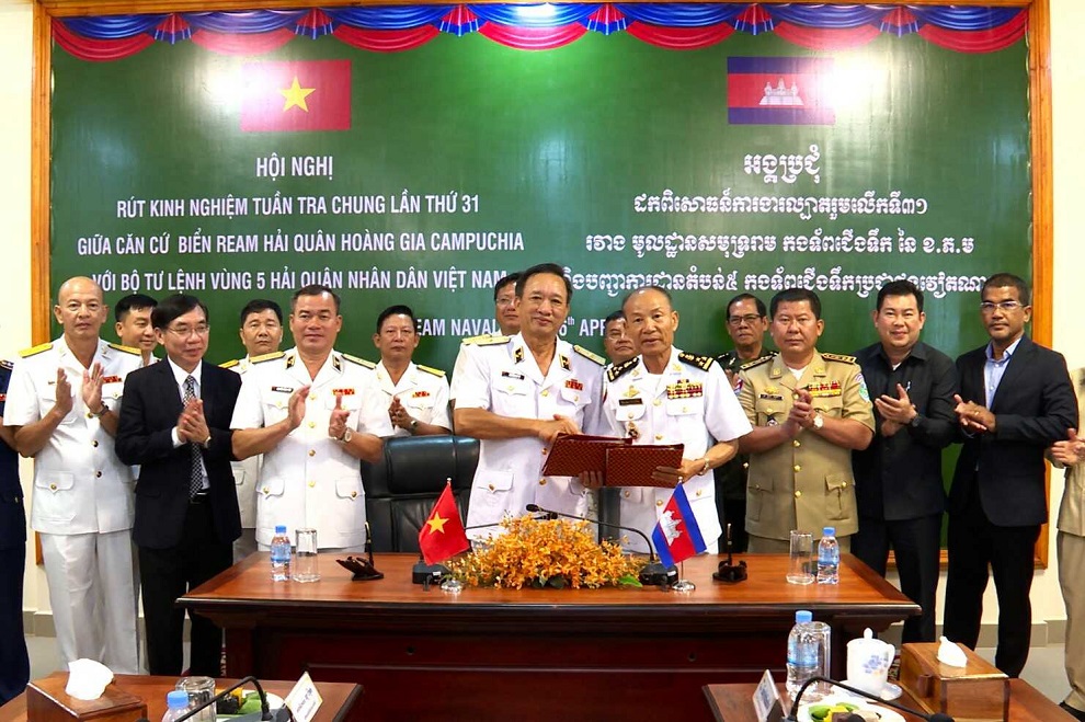 Việt Nam - Campuchia rút kinh nghiệm tuần tra chung