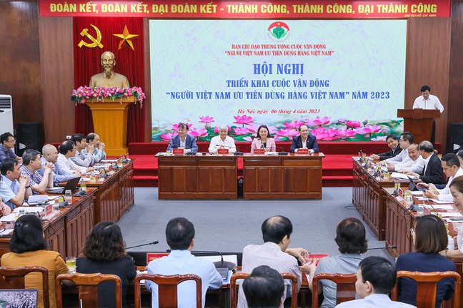 Đẩy mạnh Cuộc vận động “Người Việt Nam ưu tiên dùng hàng Việt Nam”