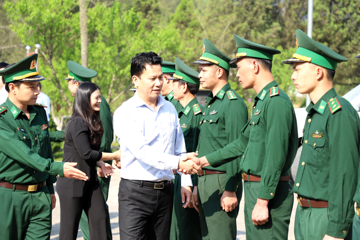 Bí thư Tỉnh ủy Đặng Quốc Khánh Tăng cường giao lưu, hợp tác các địa phương biên giới