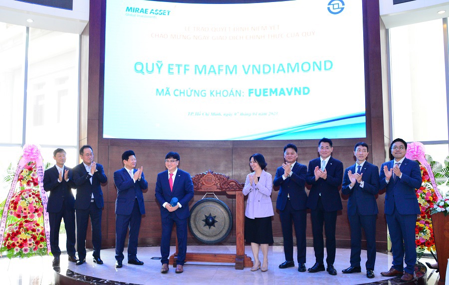 Niêm yết và chính thức giao dịch chứng chỉ Quỹ ETF MAFM VNDIAMOND
