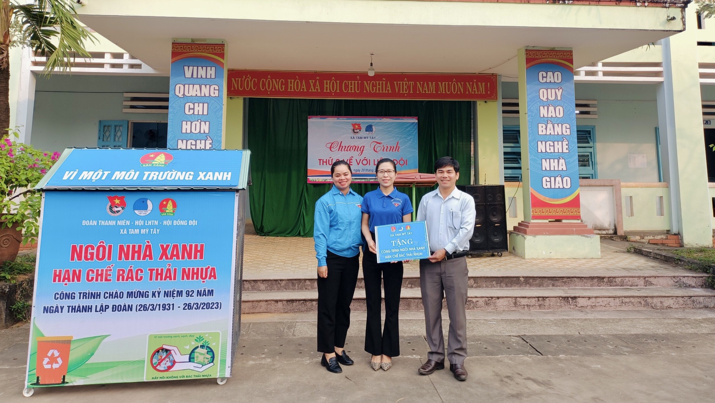Khẳng định sức trẻ qua các công trình thanh niên
