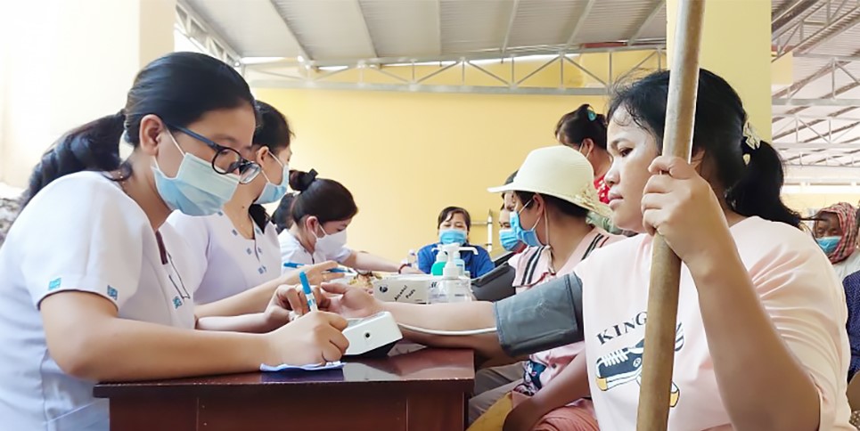 Bình Phước 500 thanh niên DTTS và người dân có hoàn cảnh khó khăn được khám bệnh miễn phí