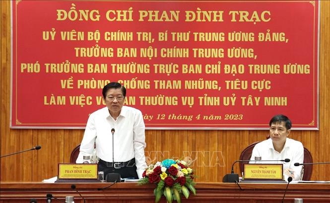 Đề cao tự soi, tự sửa để phòng, chống tham nhũng, tiêu cực