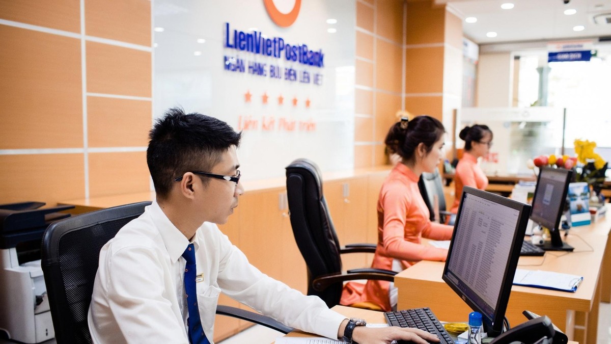 VNPost bán đấu giá 140 triệu cổ phần Ngân hàng Bưu điện Liên Việt để thoái vốn