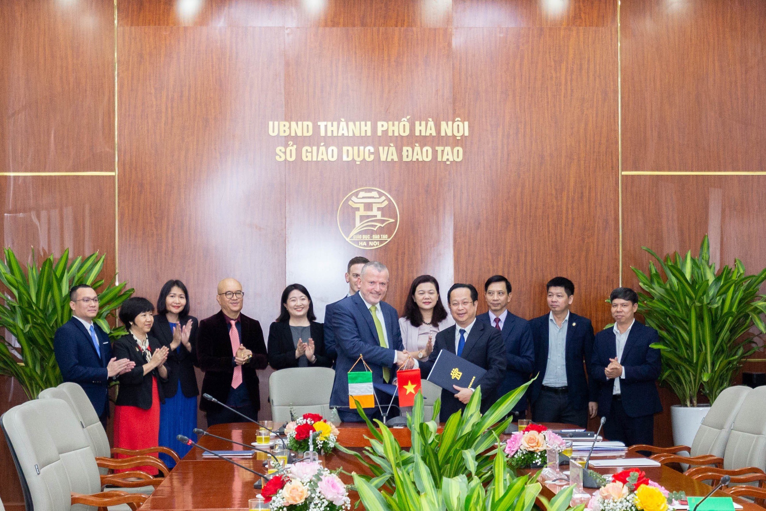 Nâng cao năng lực công nghệ số cho học sinh và giáo viên Hà Nội
