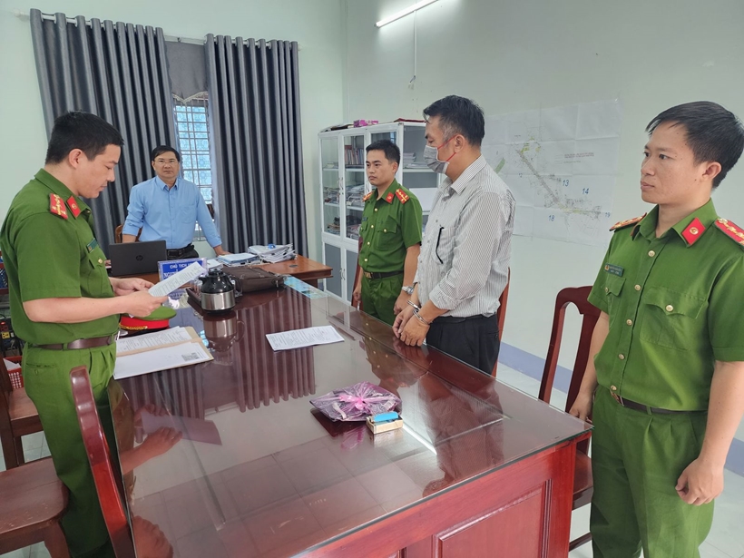 Bắt đối tượng lừa đảo tiền tỷ tại Kon Tum