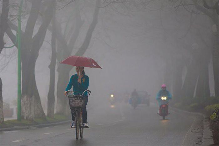 Bắc Bộ và Bắc Trung Bộ còn mưa diện rộng, độ ẩm không khí tăng cao