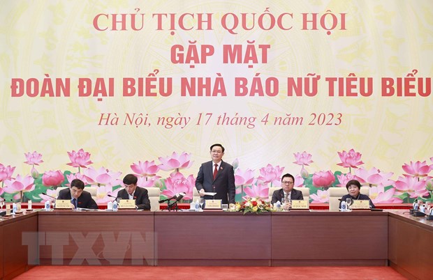 Nhà báo nữ Việt Nam luôn giữ “Tâm sáng, lòng trong, bút sắc”
