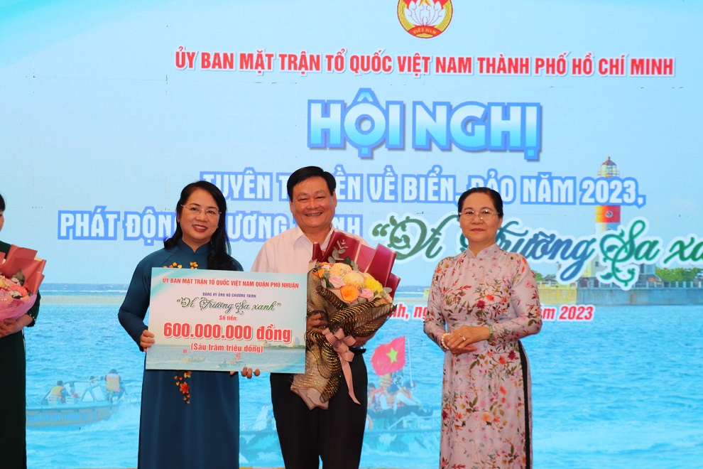 76 tỷ đồng ủng hộ Chương trình “Vì Trường Sa xanh”