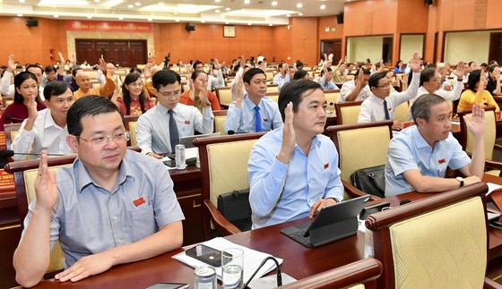 TP Hồ Chí Minh Nhanh chóng triển khai các nghị quyết đã được thông qua