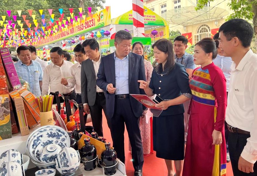 Cầu nối tạo dựng giá trị bền vững cho nông nghiệp, nông dân Thủ đô