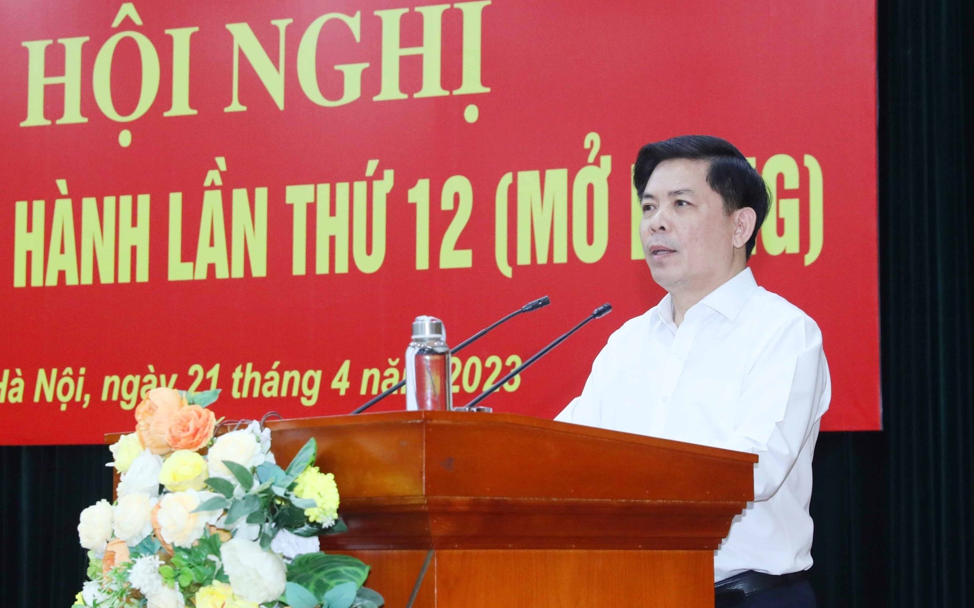 Nắm bắt kịp thời tình hình tư tưởng và dư luận xã hội