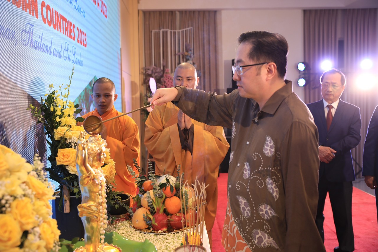 Hà Nội Giao lưu hữu nghị chúc mừng Tết cổ truyền 7 nước châu Á