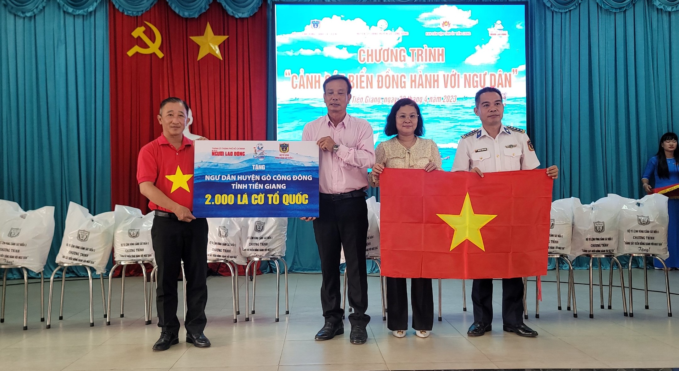 Thông tin, tuyên truyền biển, đảo cho ngư dân tỉnh Tiền Giang