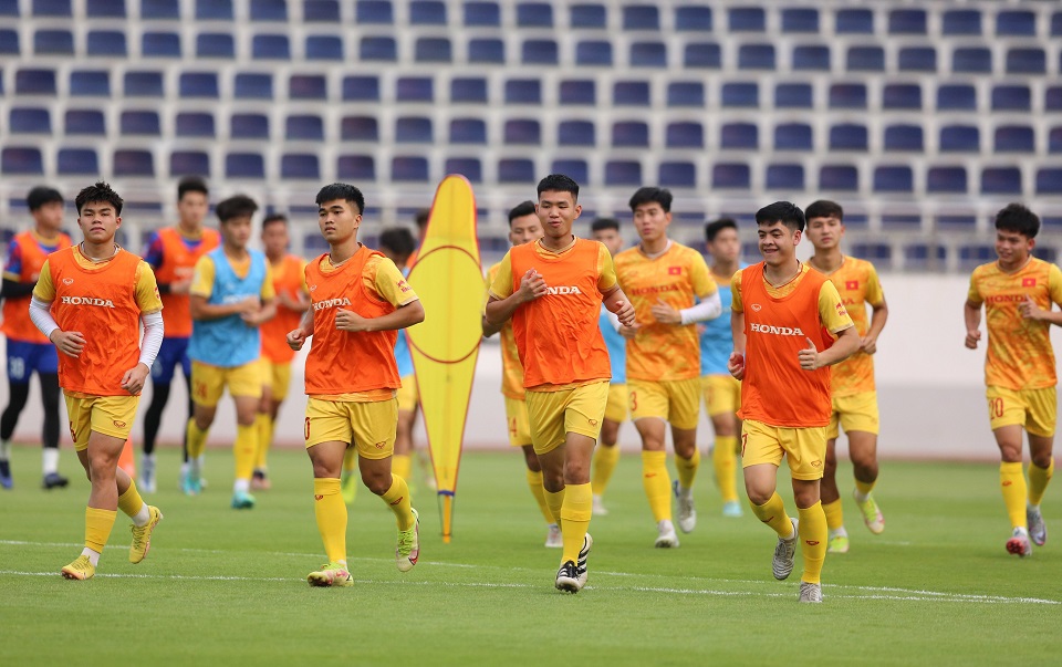 HLV Philippe Troussier rút gọn danh sách U22 Việt Nam