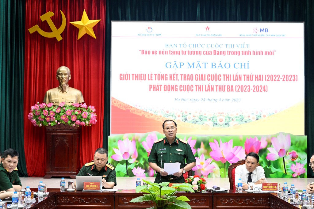 30 tác phẩm đoạt giải Cuộc thi viết “Bảo vệ nền tảng tư tưởng của Đảng trong tình hình mới”