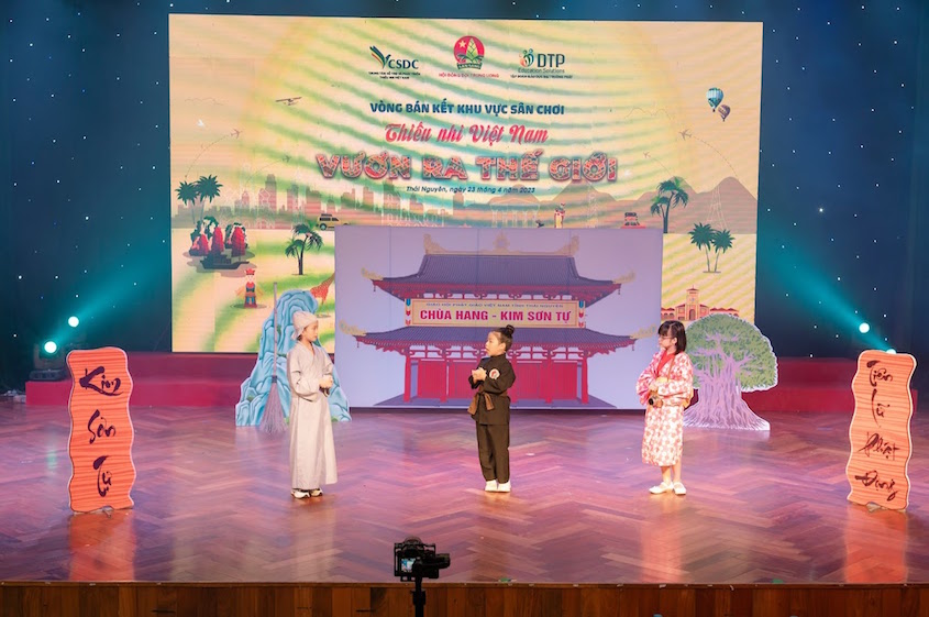 Thiếu nhi Đông Bắc Bộ thuyết trình tiếng Anh giới thiệu về quê hương, đất nước