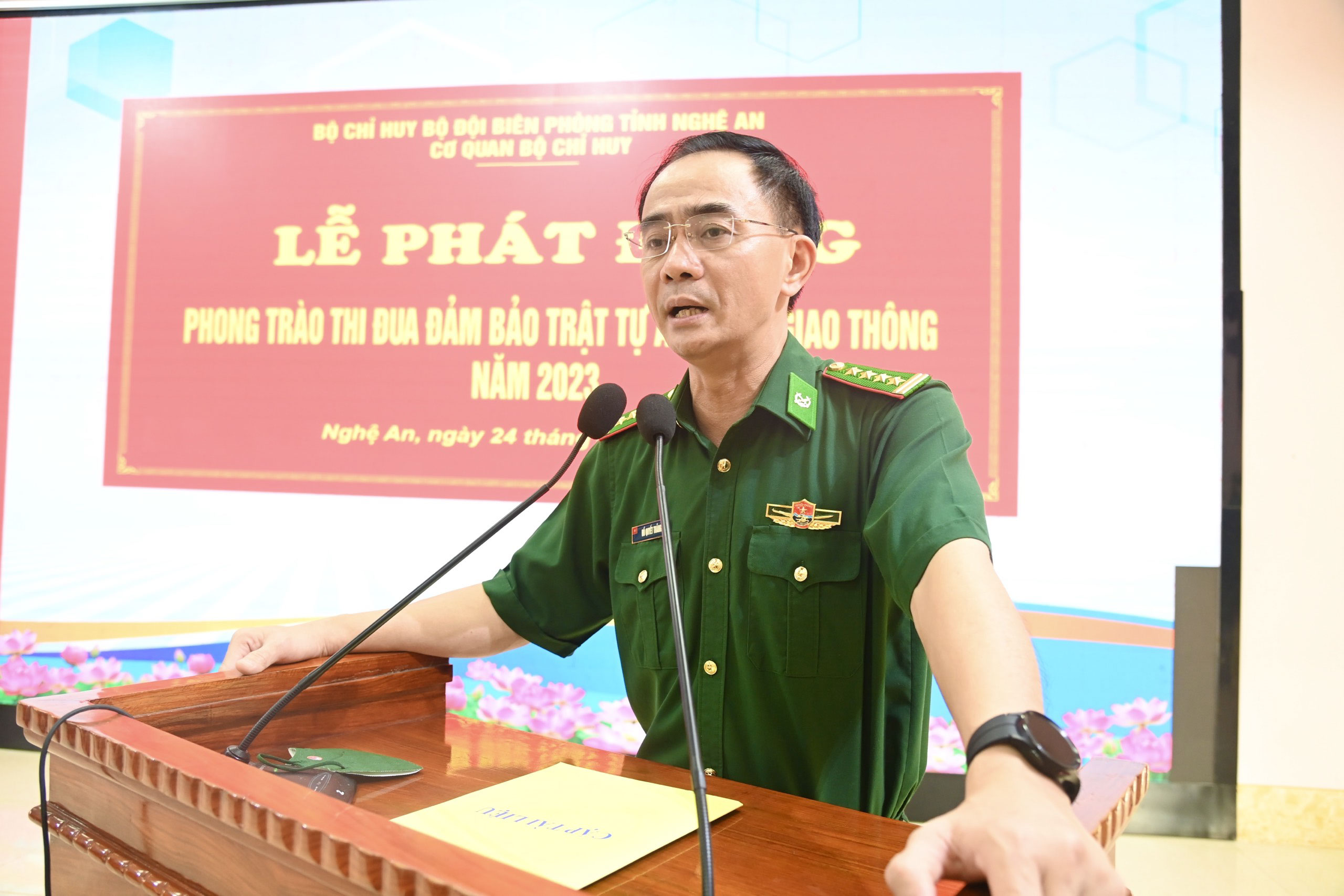 Bộ đội biên phòng Nghệ An Phát động thi đua bảo đảm trật tự, an toàn giao thông