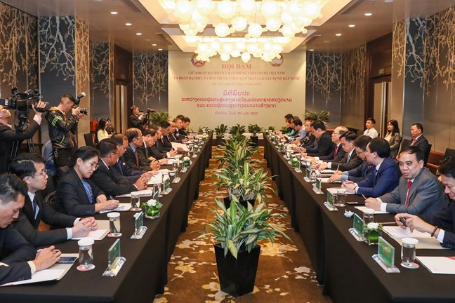 Mặt trận Việt Nam – Lào Hội đàm tăng cường mối quan hệ hợp tác ngày càng hiệu quả, thiết thực