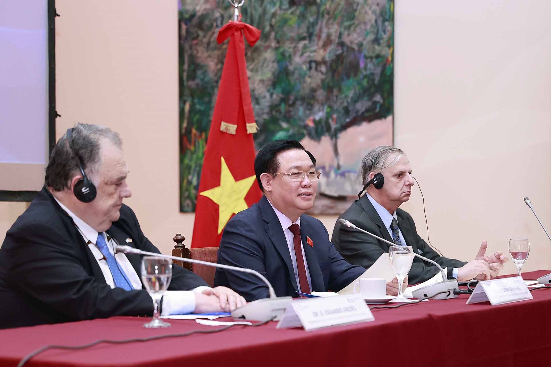 Kỷ niệm 50 năm quan hệ ngoại giao Việt Nam - Argentina Hiện tại và tương lai