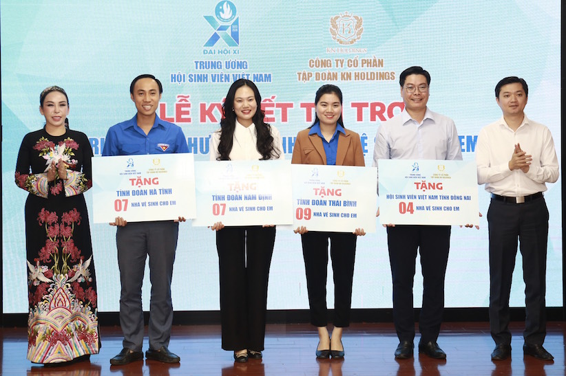 Hỗ trợ xây mới 50 nhà vệ sinh trường học tại 08 tỉnh, thành phố
