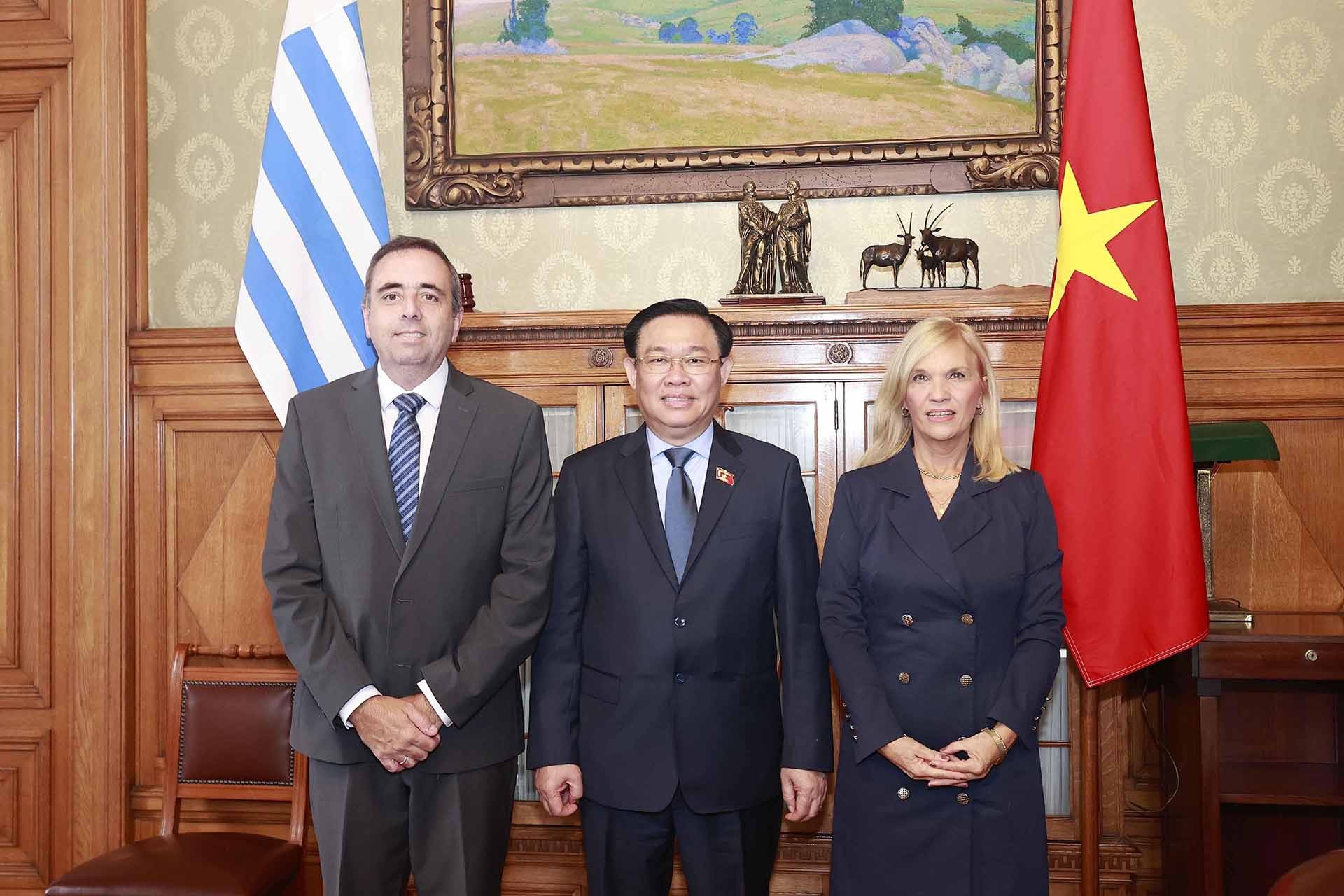 Thúc đẩy quan hệ hợp tác hữu nghị Việt Nam - Uruguay